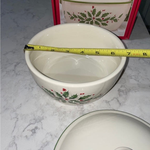 Lenox American By Design Holiday Small Covered Casserole 32oz - Picture 3 of 8
